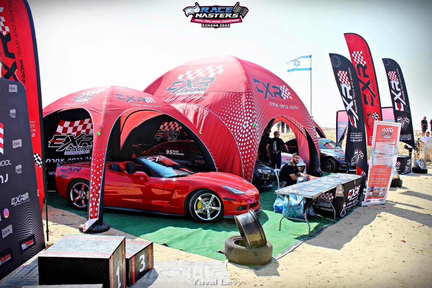 עמדת EXR באירוע Race Masters: גזיבואים, דגל ישראל, קורבט ואורחים